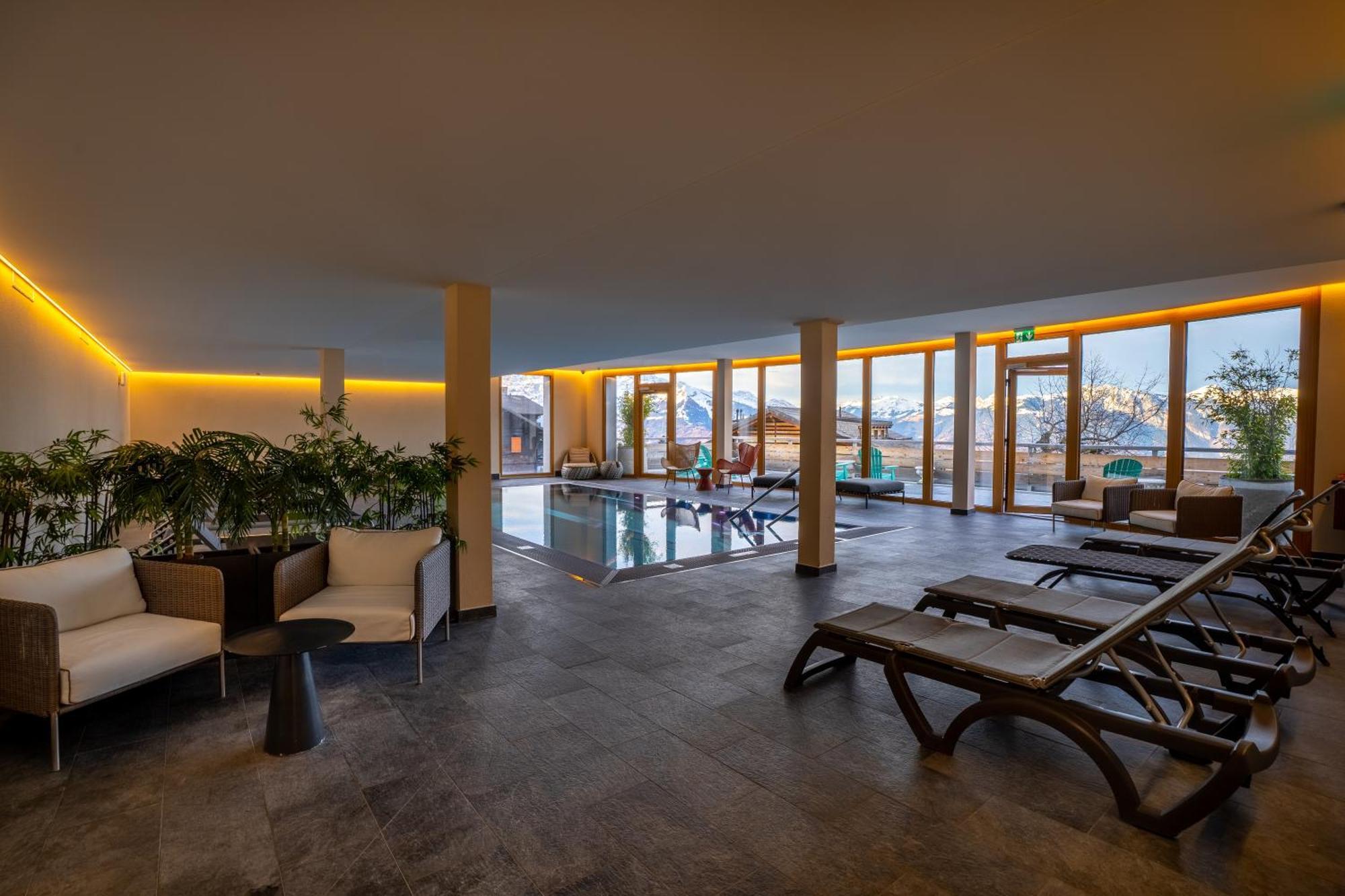 Viu Hotel Villars Zewnętrze zdjęcie